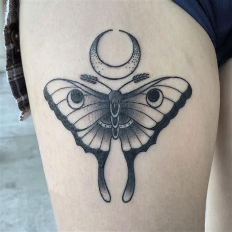 86 Remarkable Luna Moth Tattoos That Are On The。